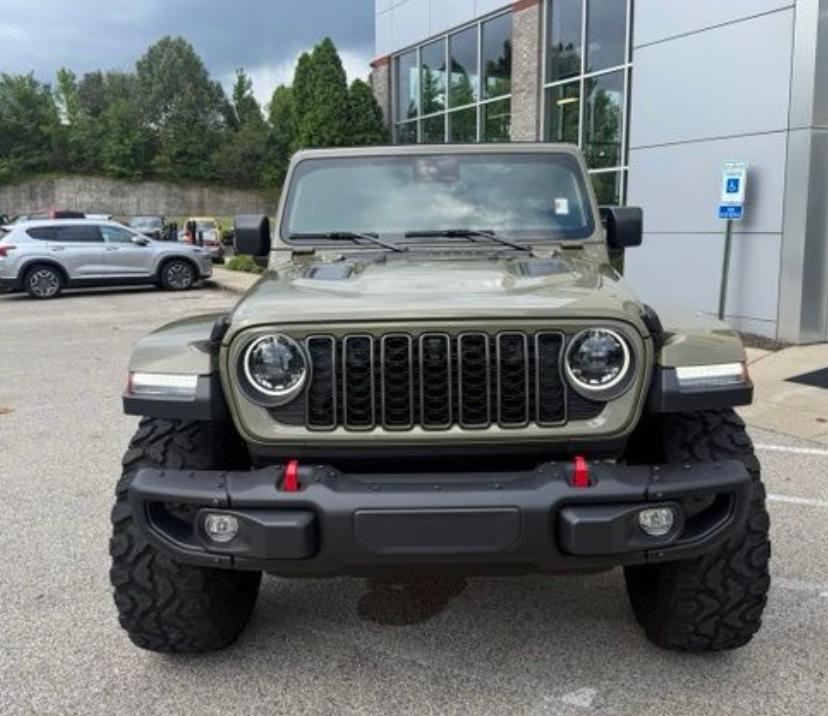 jeep wrangler 4-door 2025 1C4RJXFG8SW647327 image jeep wrangler 4-door 2025 1C4RJXFG8SW647327 image